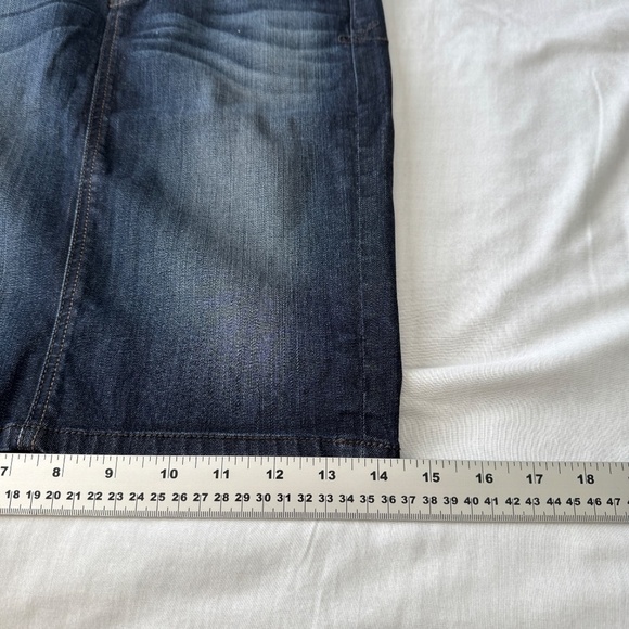 LEVEL 99 Women's 26 Dark Wash Denim Pencil Skirt Stretchy Straight Festival - Picture 10 of 12